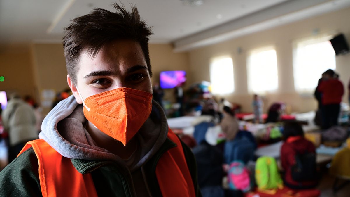 Jsem taky uprchlík, říká běloruská studentka, která pomáhá na hranicích